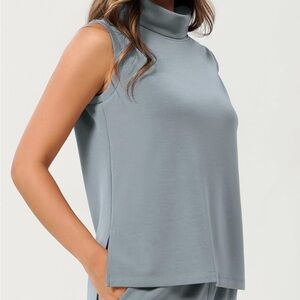 Sleeveless Gray Turtleneck Tank Top, size Small, NWT by Ododos